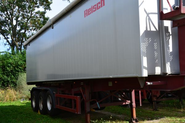 Ein LKW-Anhänger